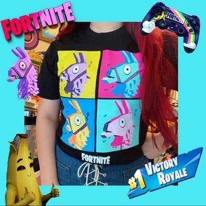 Fortnite T-shirt 💙❤️ NWT